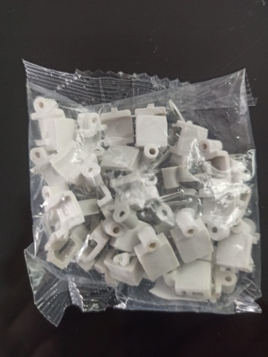 [853] GRAPA PLASTICA RECTA #4 PARA DROP X X 50